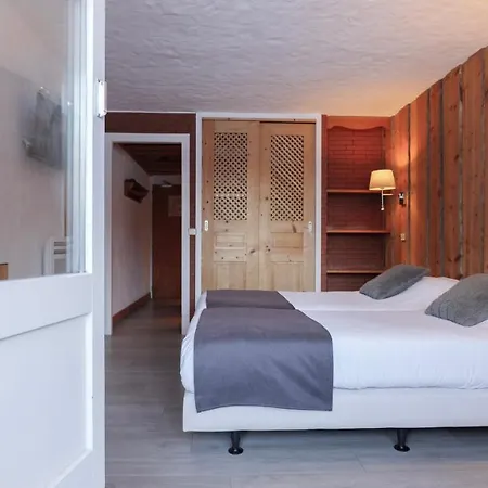 Le Labrador Hotell 3*