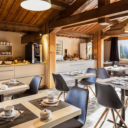 Le Labrador Hotel 3*