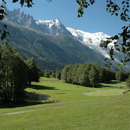 Le Labrador Hotell 3*