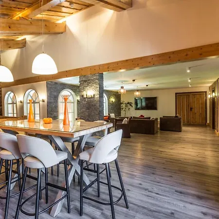Le Labrador Hotel 3*